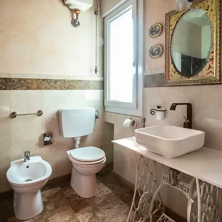 La Bauta Bed and Breakfast 3*